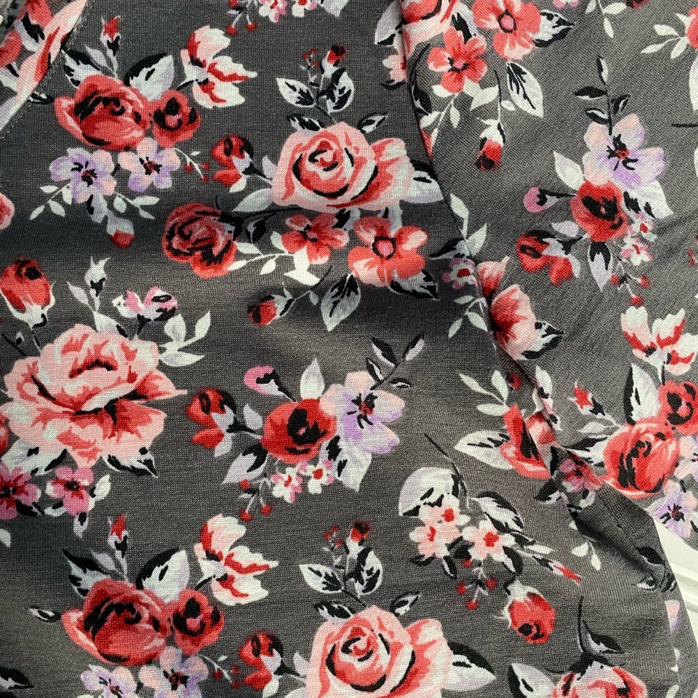 NWT Lularoe Iris gray floral print multiple sizes - Picture 3 of 10